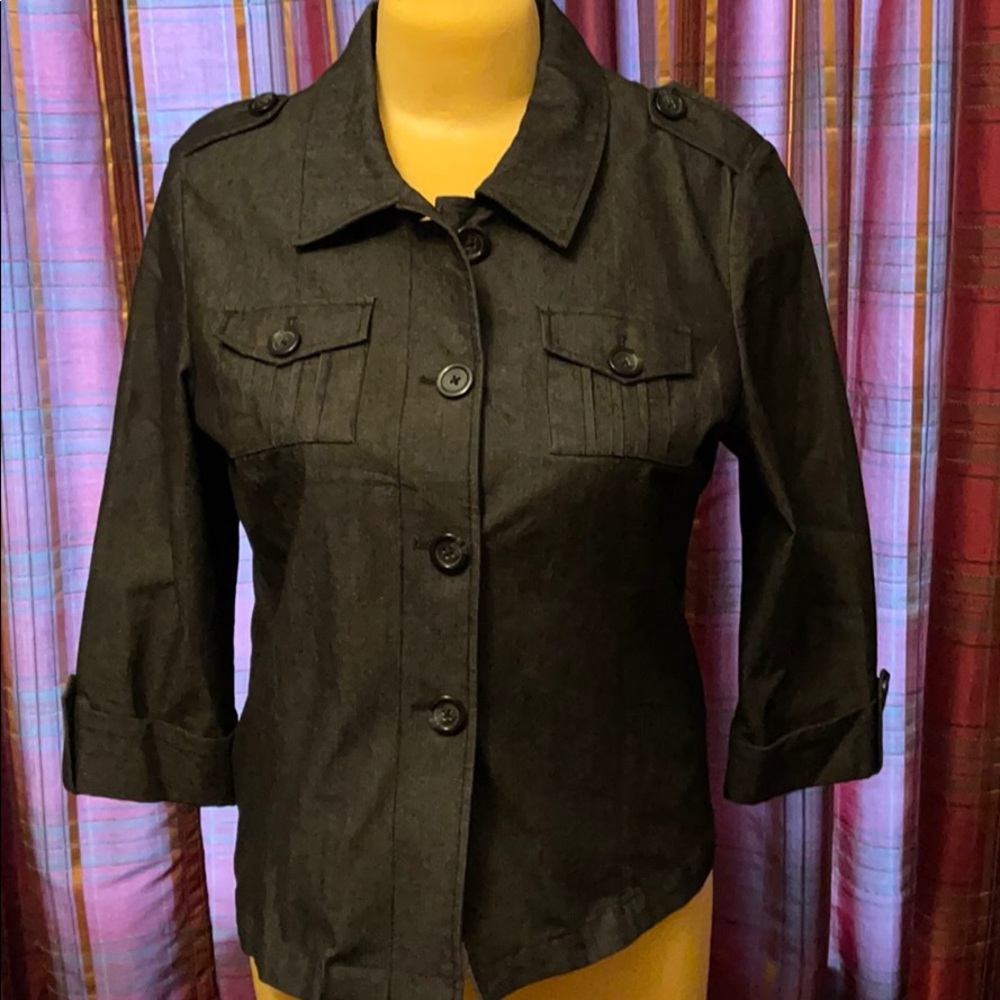 Cute 3/4 sleeve denim jacket w/stretch
